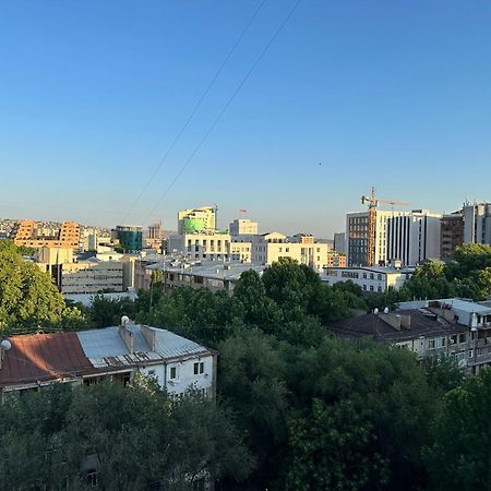 Yeznik Koghbatsi - Amiryan Crossroads 1 Bedroom Comfy Apartment With Balcony Ko100 Jerevan Eksteriør billede